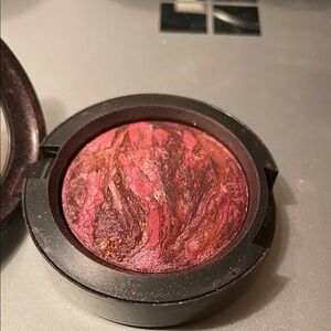 MAC Lovestone Mineralize Eyeshadow